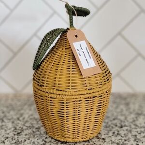 RATTAN LEMON BASKET BNWT